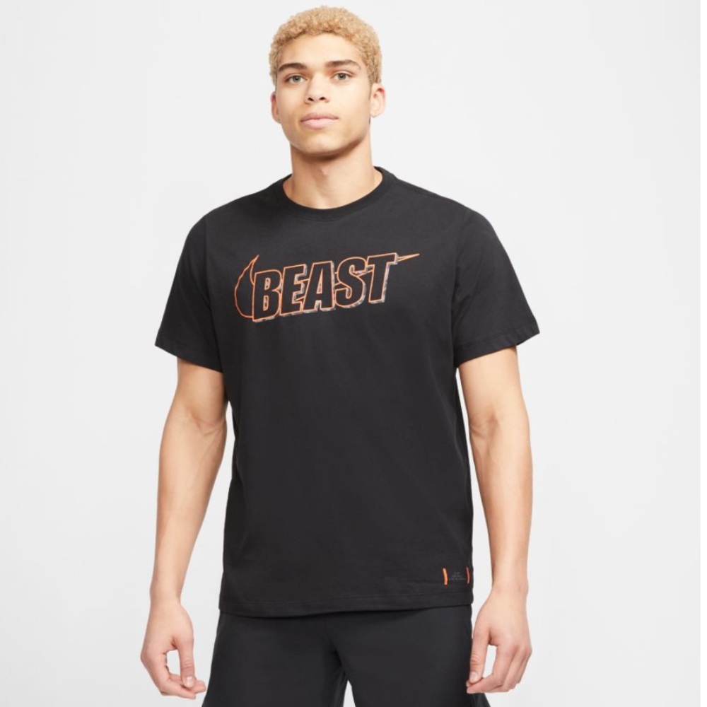 NIKE DRI-FIT MEN'S FOOTBALL T-SHIRT. Size S